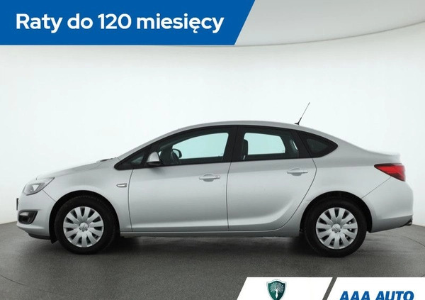 Opel Astra cena 35000 przebieg: 128686, rok produkcji 2016 z Człopa małe 154